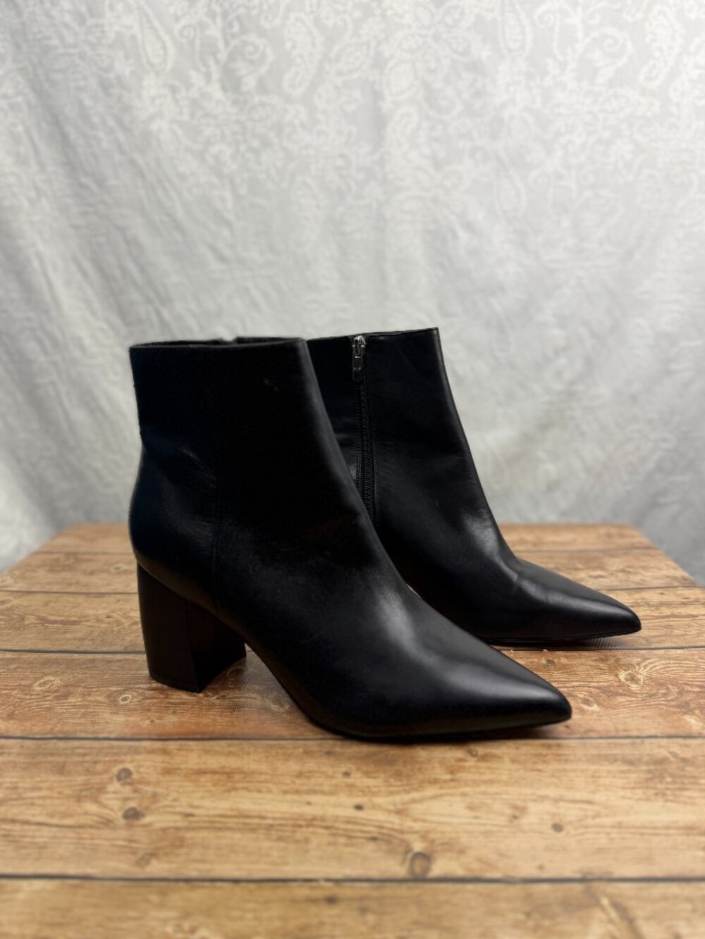 Marc Fisher Black Leather Ankle Boots Size 10 Title: Marc Fisher Black Leather